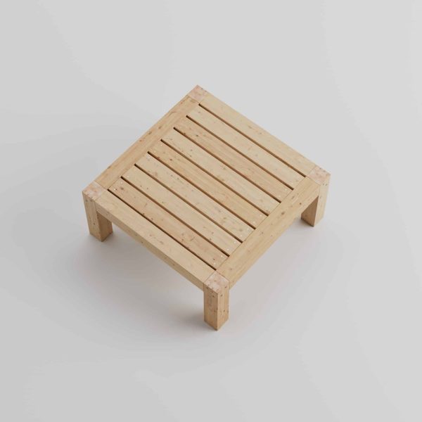 Loungebord solviken sedd ovanifrån. Bordet är ett cafébord av trä.