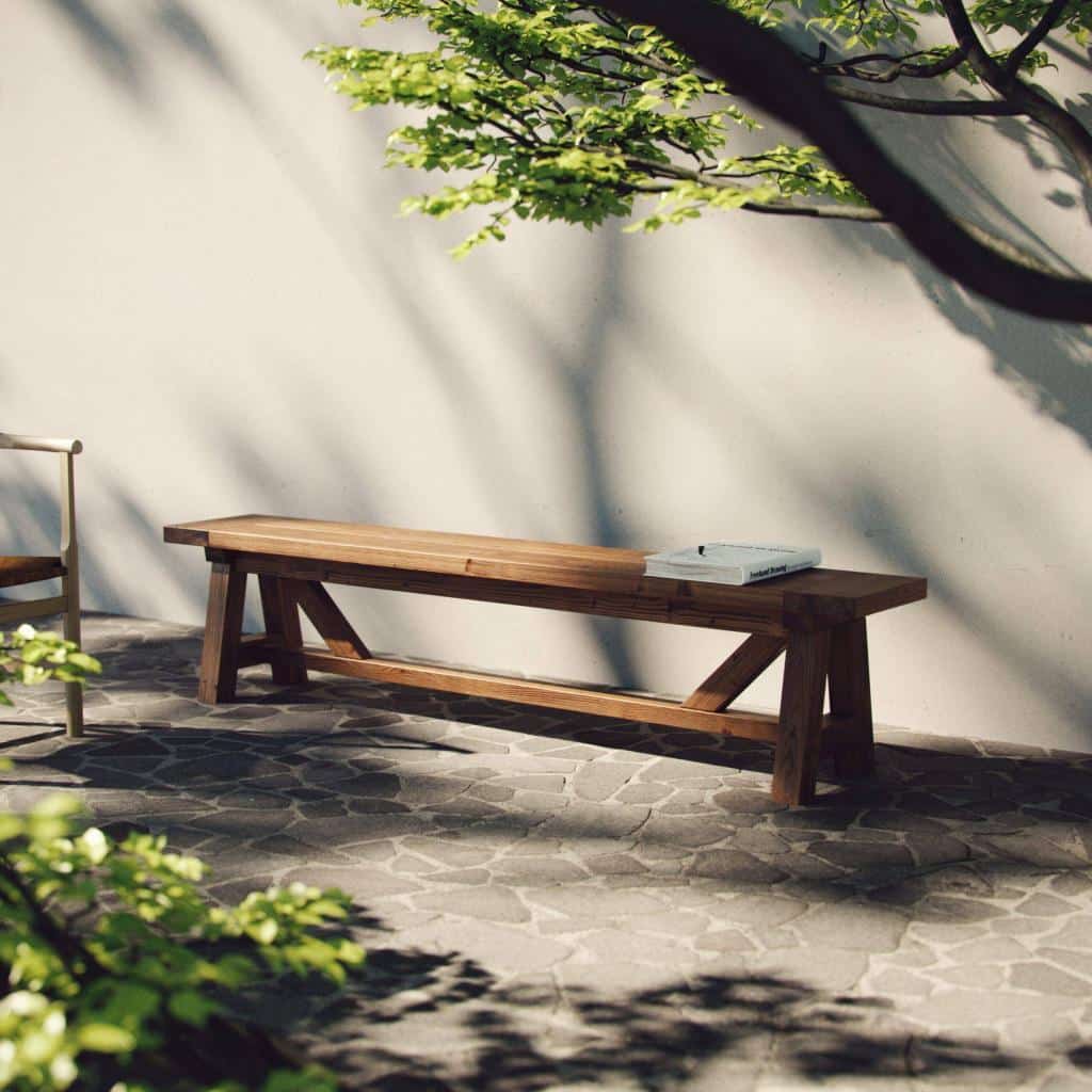 Solid outdoor bench DIY plan