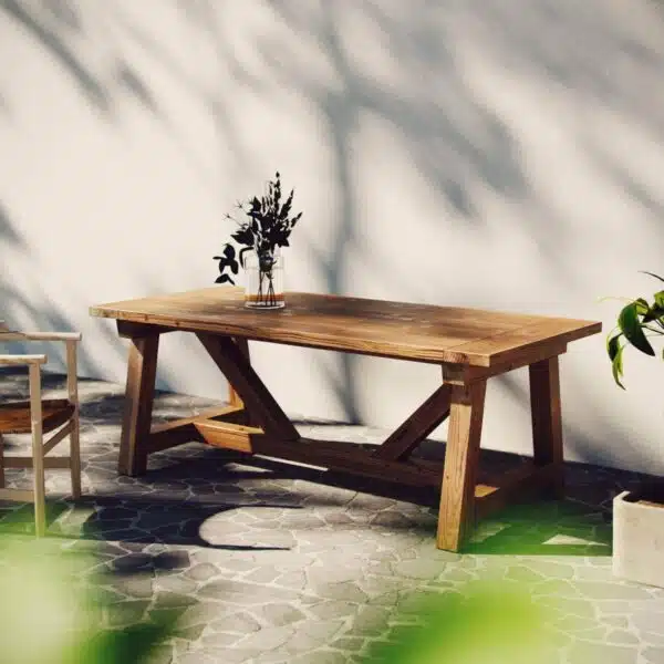 Construction description of a stable outdoor table
