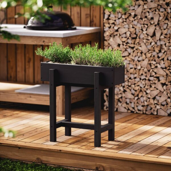 Build a raised planting bed 80x20